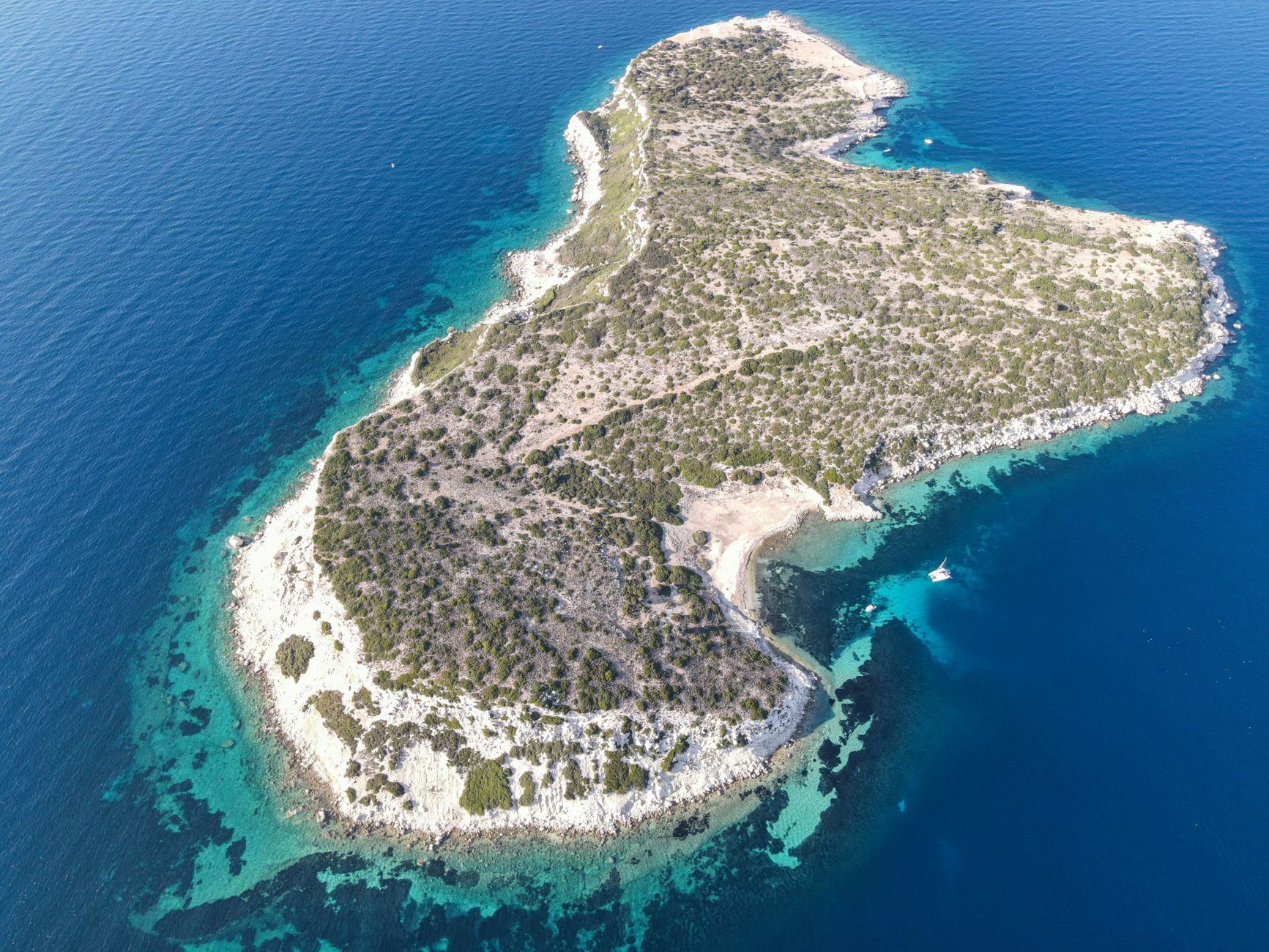Le parc marin de Karaburun-Sazan : le joyau de la plongée albanaise