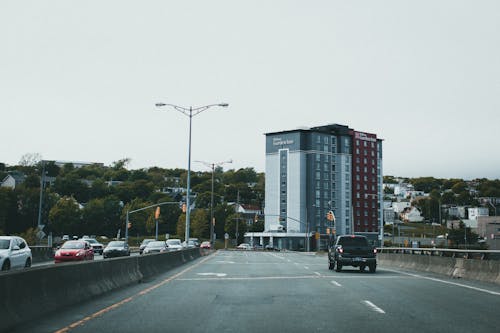 Бесплатное стоковое фото с автотранспортные средства, город, городской