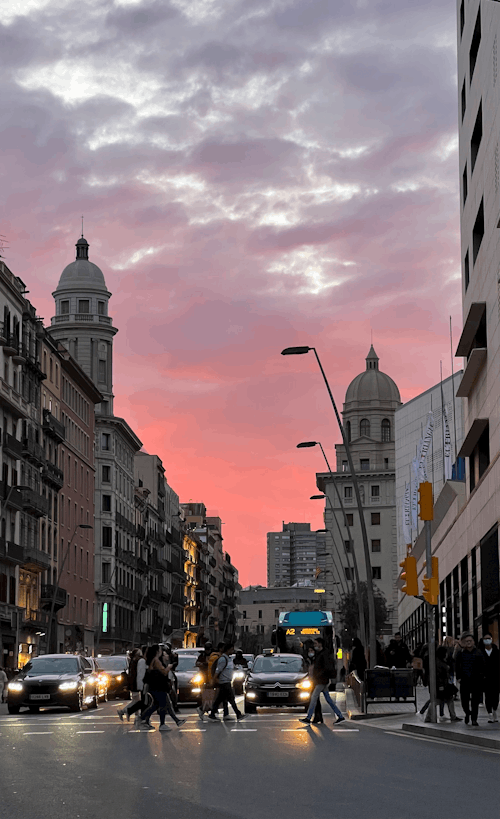 Ilmainen kuvapankkikuva tunnisteilla barcelona, ilta-sky, katuvalot