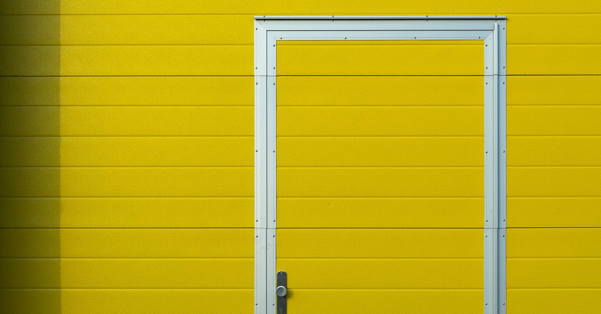 Isolation porte garage : Guide complet 2026