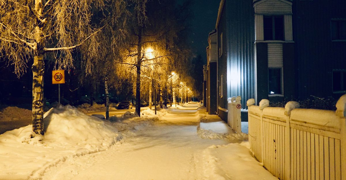 Asuinkatu Oulussa, jossa kerrostaloasuntojen toteutuneet neliöhinnat vaihtelevat kaupunginosittain