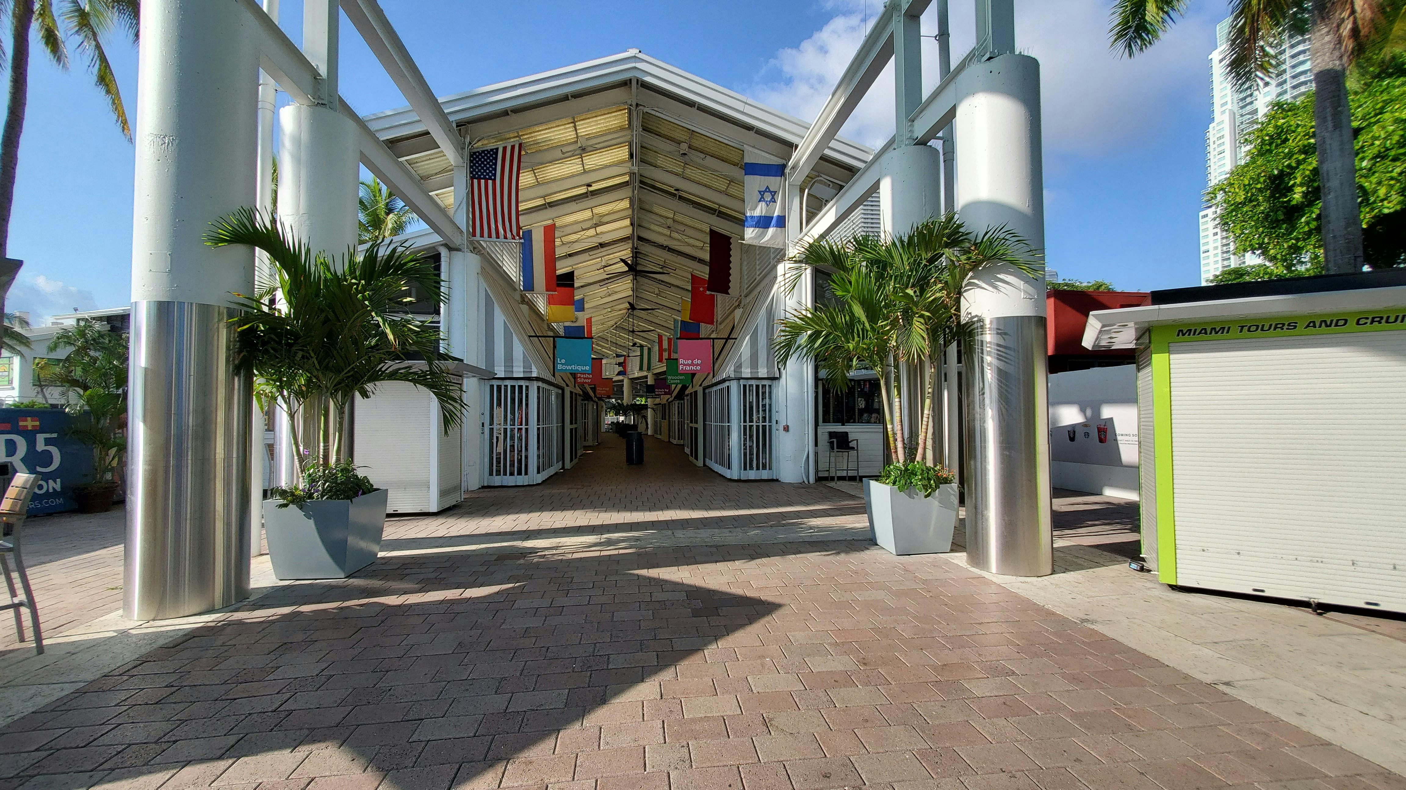 Bayside Miami 40 Photos Videos Collected by FindyouByZ