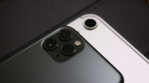 11 Pro Max with iPad Pro