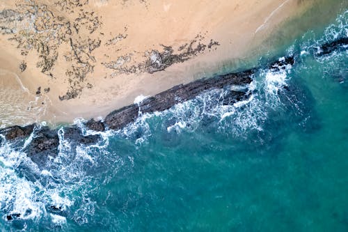 Free Aerial View of Ocean Waves Stock Photo