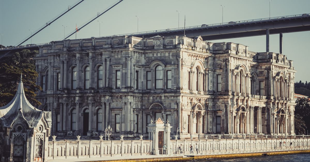 Violence at the Gates: The Aden Palace Attack