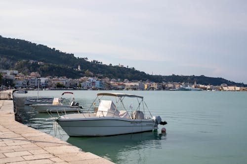 bağlı, deniz, deniz kıyısı içeren Ücretsiz stok fotoğraf