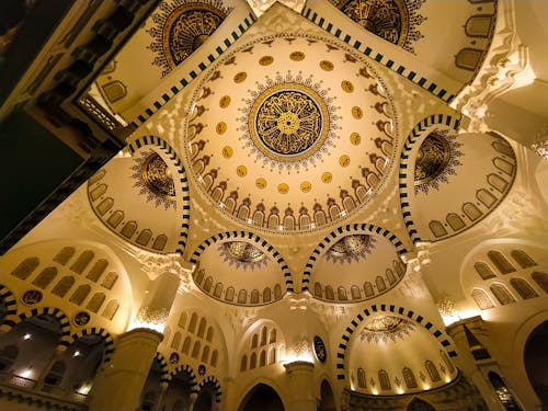 White and Gold Dome Ceiling Design