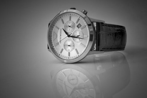 Schwarzes Lederarmband Silber Chronograph Uhr