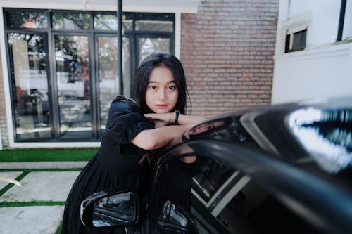amatör endonezya, araba, Asyalı kadın içeren Ücretsiz stok fotoğraf