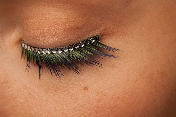 False Eyelashes With Diamonds