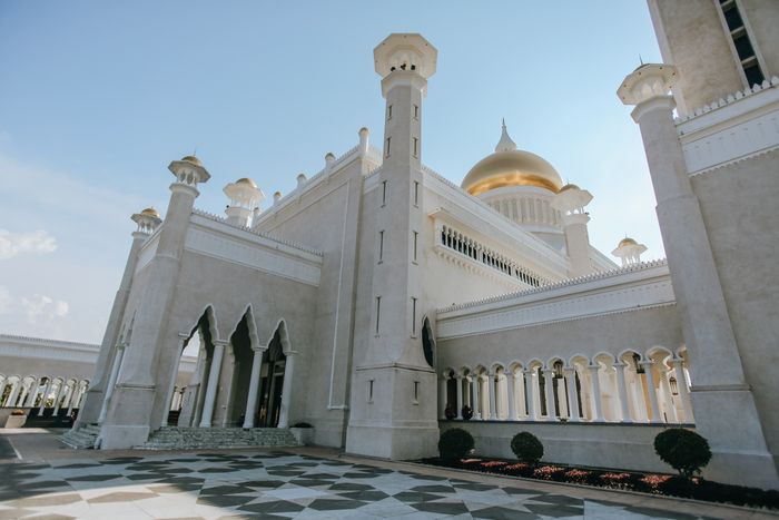 Facade of Omar Ali Saifuddien Mosque in Bandar Seri Begawan, the capital most Brunei dating site members search from
