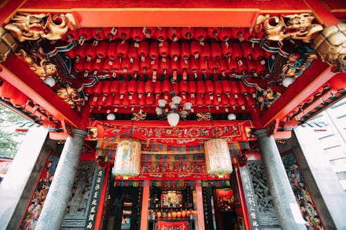 Δωρεάν στοκ φωτογραφιών με βουδισμός, κινεζική αρχιτεκτονική, λήψη από χαμηλή γωνία