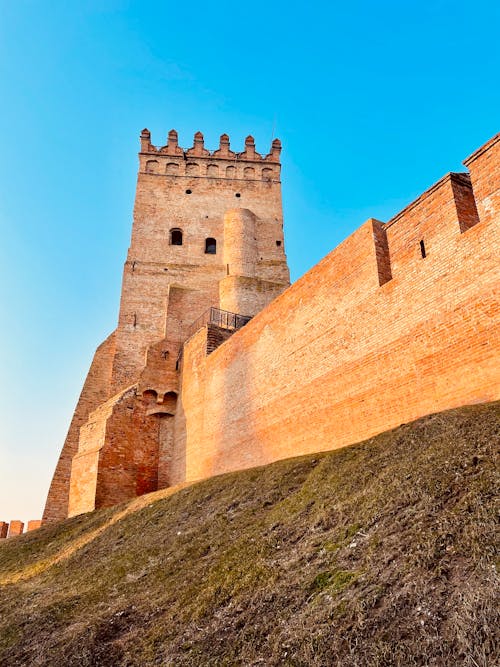 Darmowe zdjęcie z galerii z czyste niebo, historia, mur