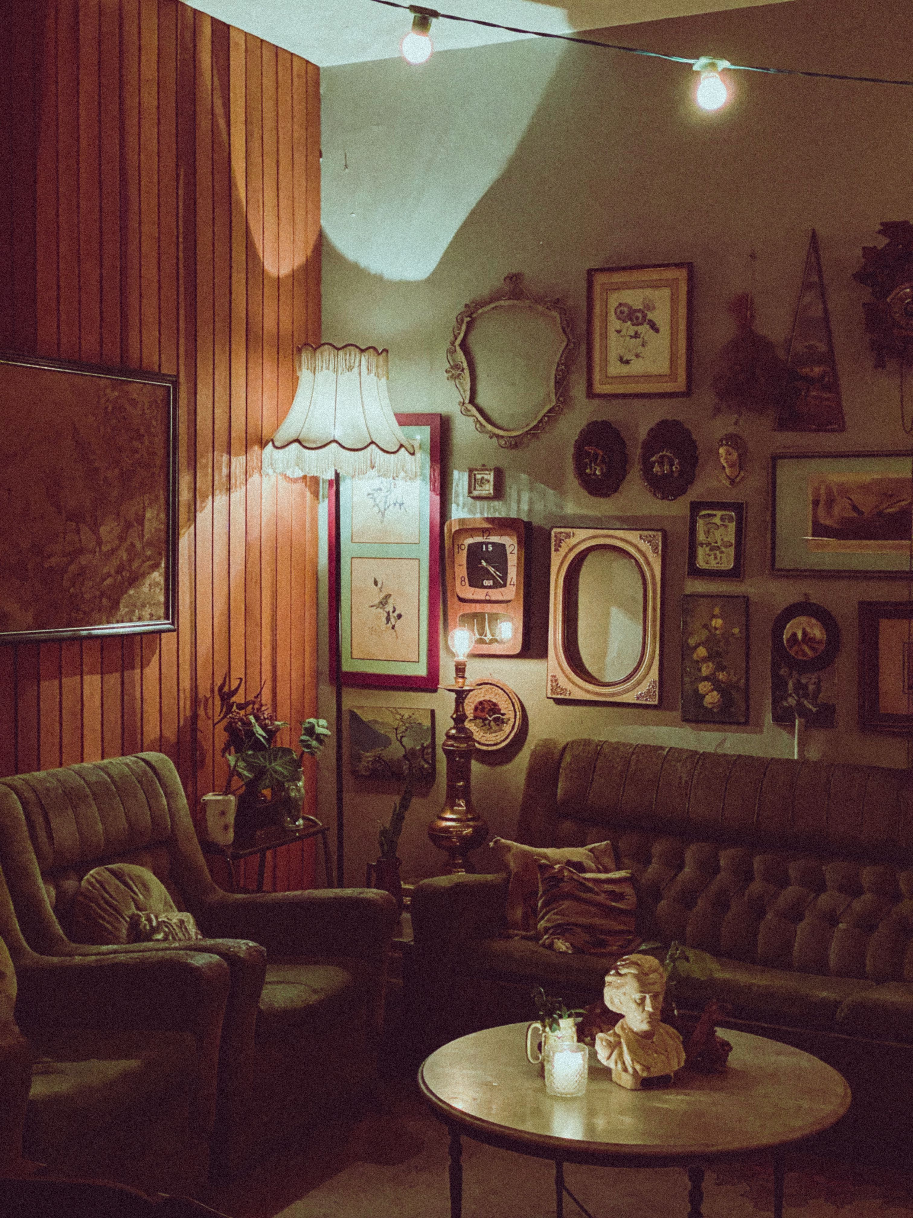 Vintage Living Room Interior Design · Free Stock Photo