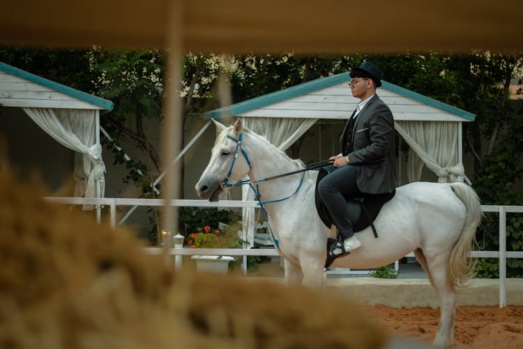 Abdullah Gouiaa Horse Riding