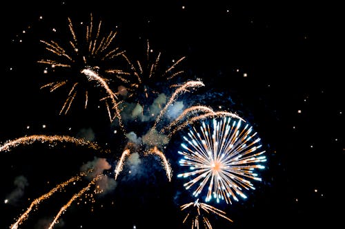 Foto Di Fuochi D'artificio Durante La Notte