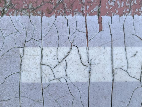 Cracks on Wall Paint