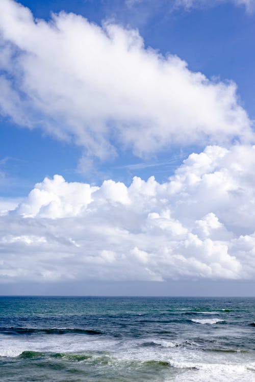 Bezpłatne Darmowe zdjęcie z galerii z białe chmury, błękitne niebo, morze Zdjęcie z galerii