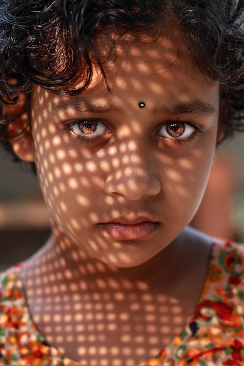 Gratis Foto stok gratis berambut cokelat, gadis India, muka Foto Stok