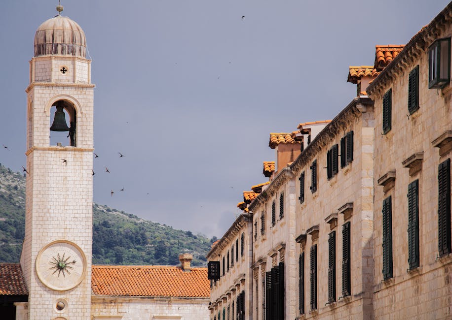 Old Town vs Lapad Dubrovnik: Where to Stay in 2026?