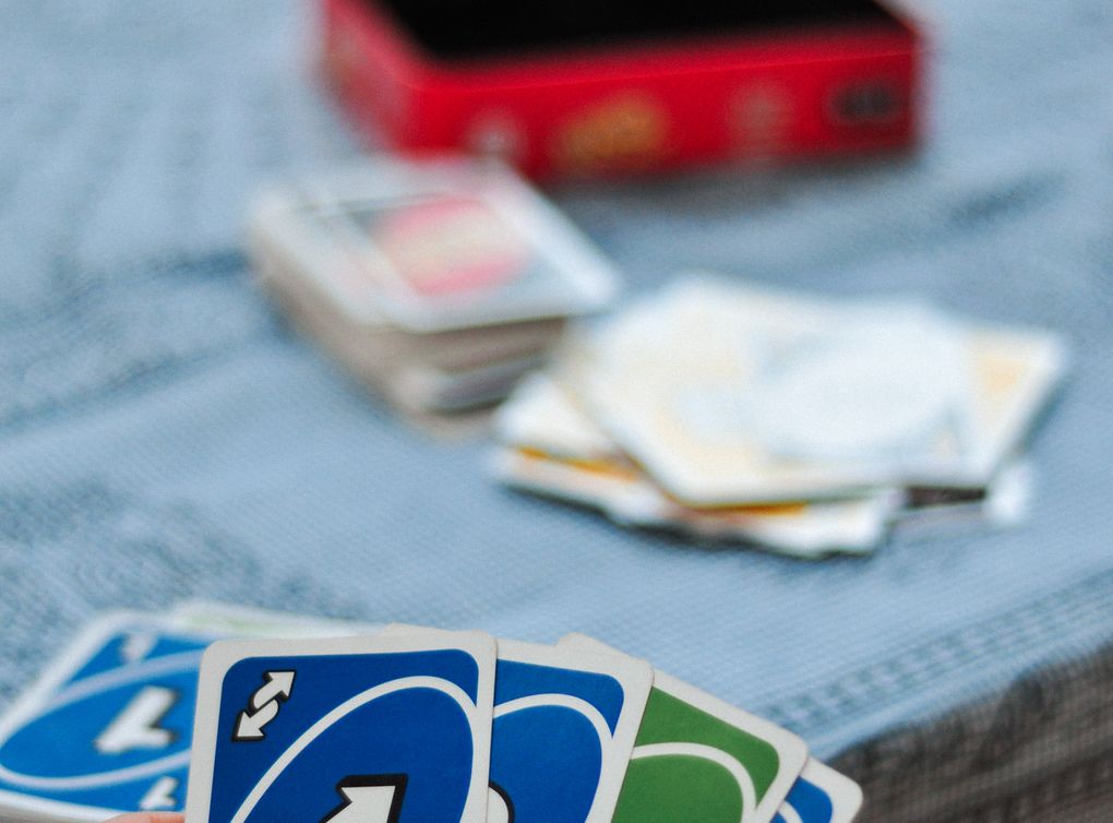 Online Casino: Spielautomaten und Live-Spiele im Überblick