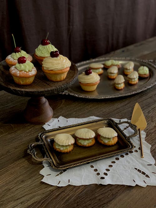 Gratis stockfoto met cupcakejes, desserts, detailopname