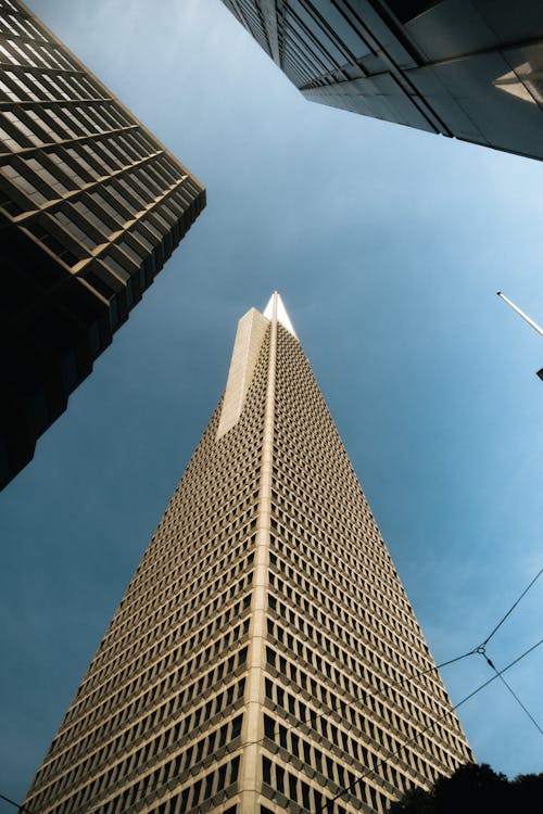 垂直拍攝, 摩天大樓, 高層建築 的 免費圖庫相片