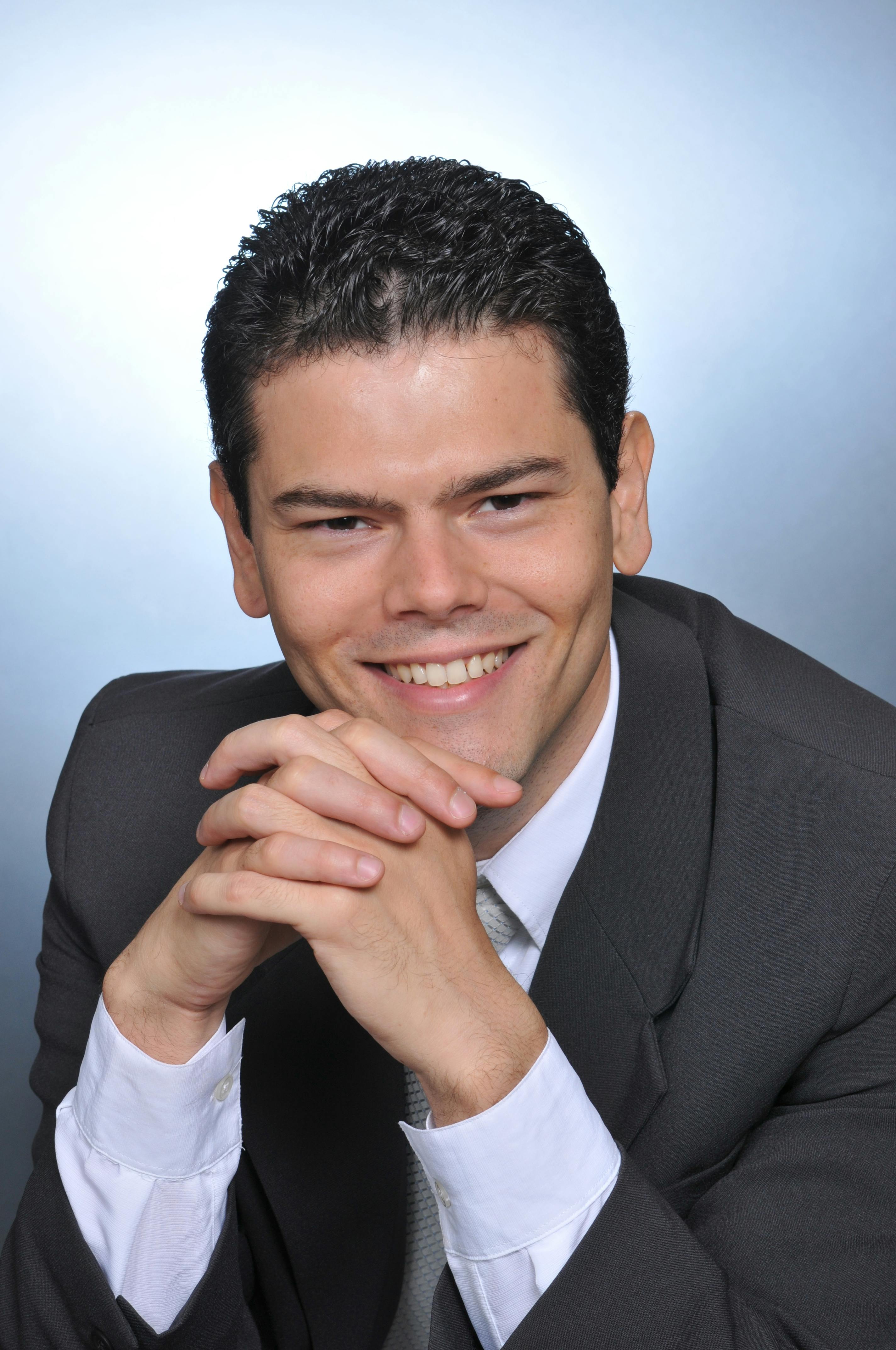 Hair & Grooming For Male Headshots