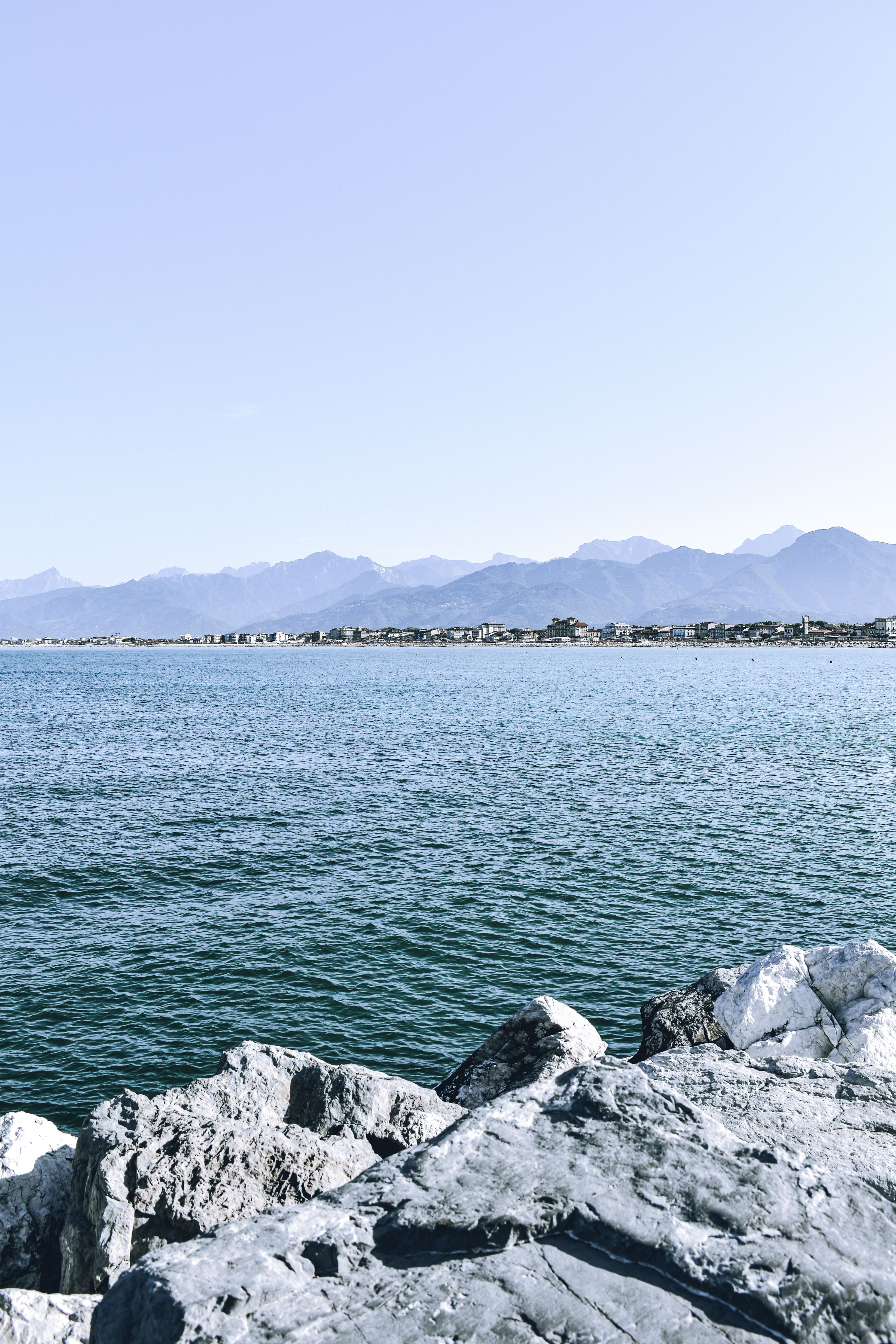 Gray Rocks near the Sea · Free Stock Photo