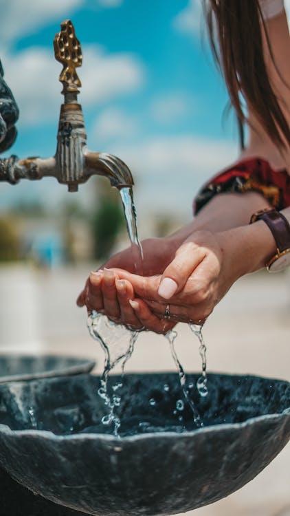 This is an example description for this item.