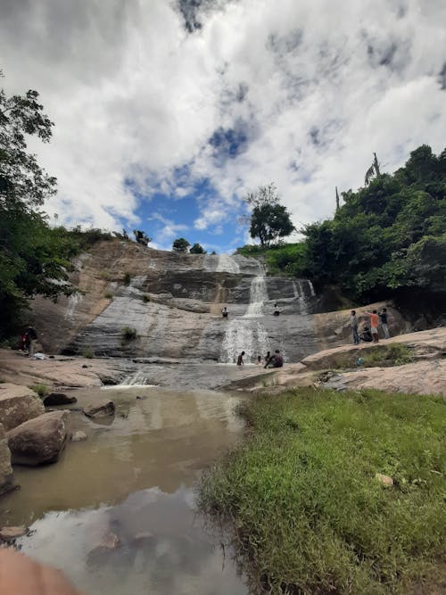 бесплатная Бесплатное стоковое фото с водопад, мобильная фотография, широкий угол Стоковое фото
