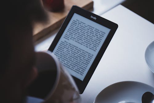 Безкоштовне стокове фото на тему «amazon, e-ink, kindle»