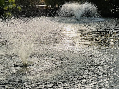 Základová fotografie zdarma na téma fontány, kontrast, vodní fontána