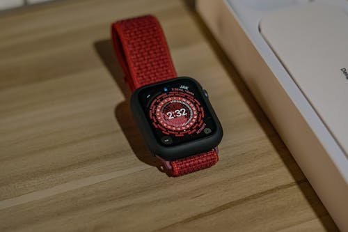 Free A Close-Up Shot of an Apple Watch Stock Photo