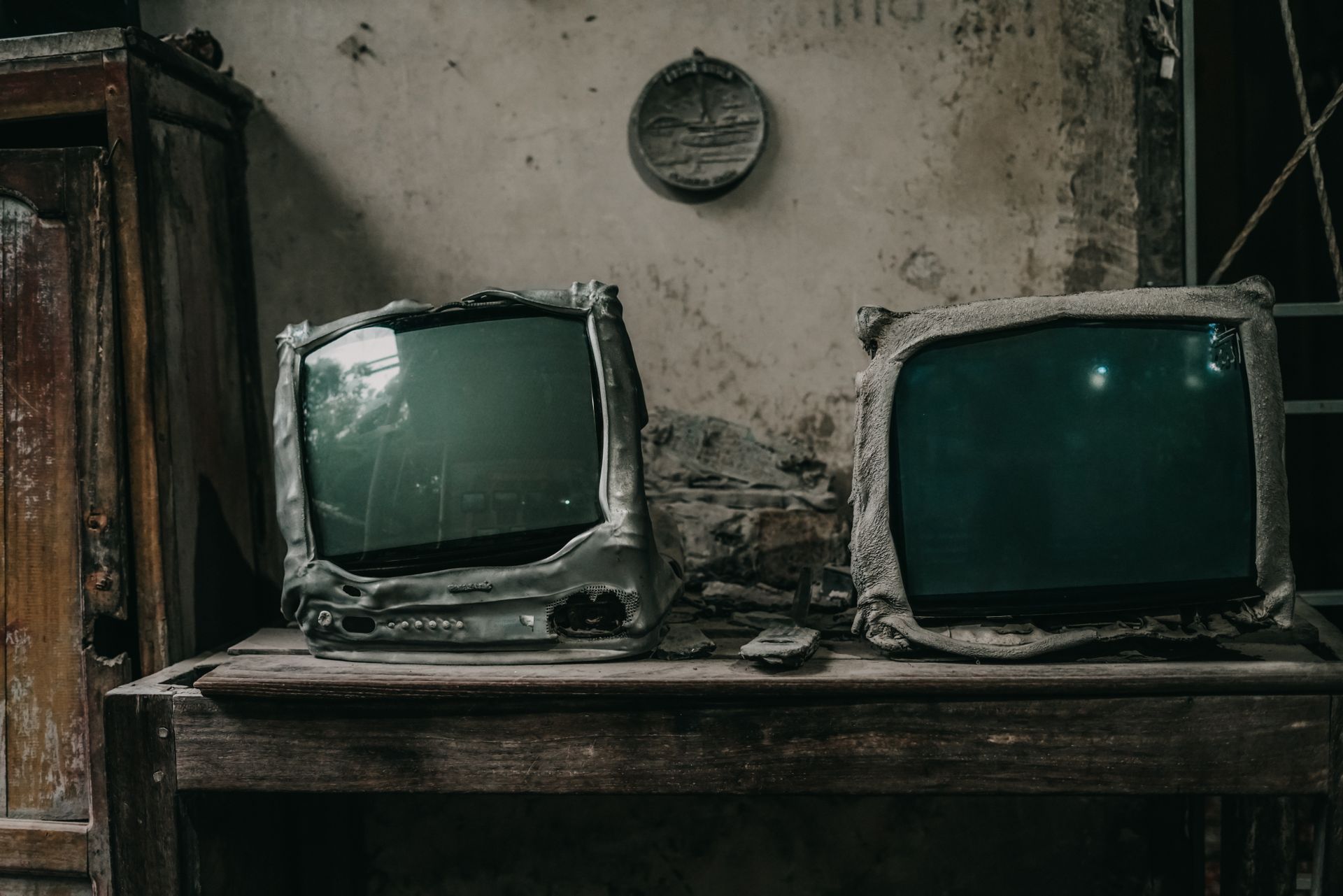 Melted tv cause on merapi eruption
