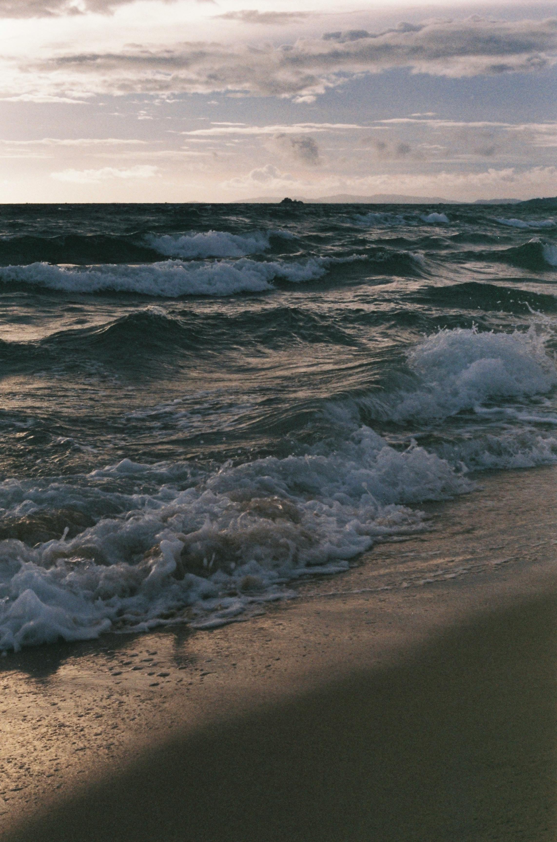 Waves Crashing on a Beach · Free Stock Photo