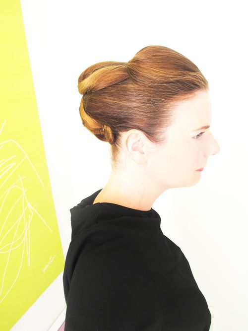 Free Frau mit hochgesteckten Haaren Stock Photo