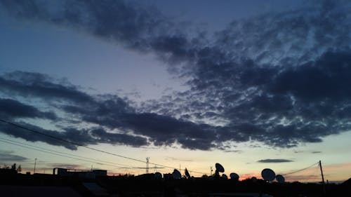 Free stock photo of antenna, birds, cloud