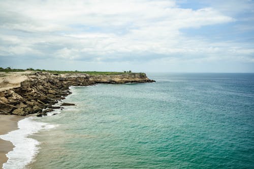 Foto stok gratis air, batu, formasi batuan