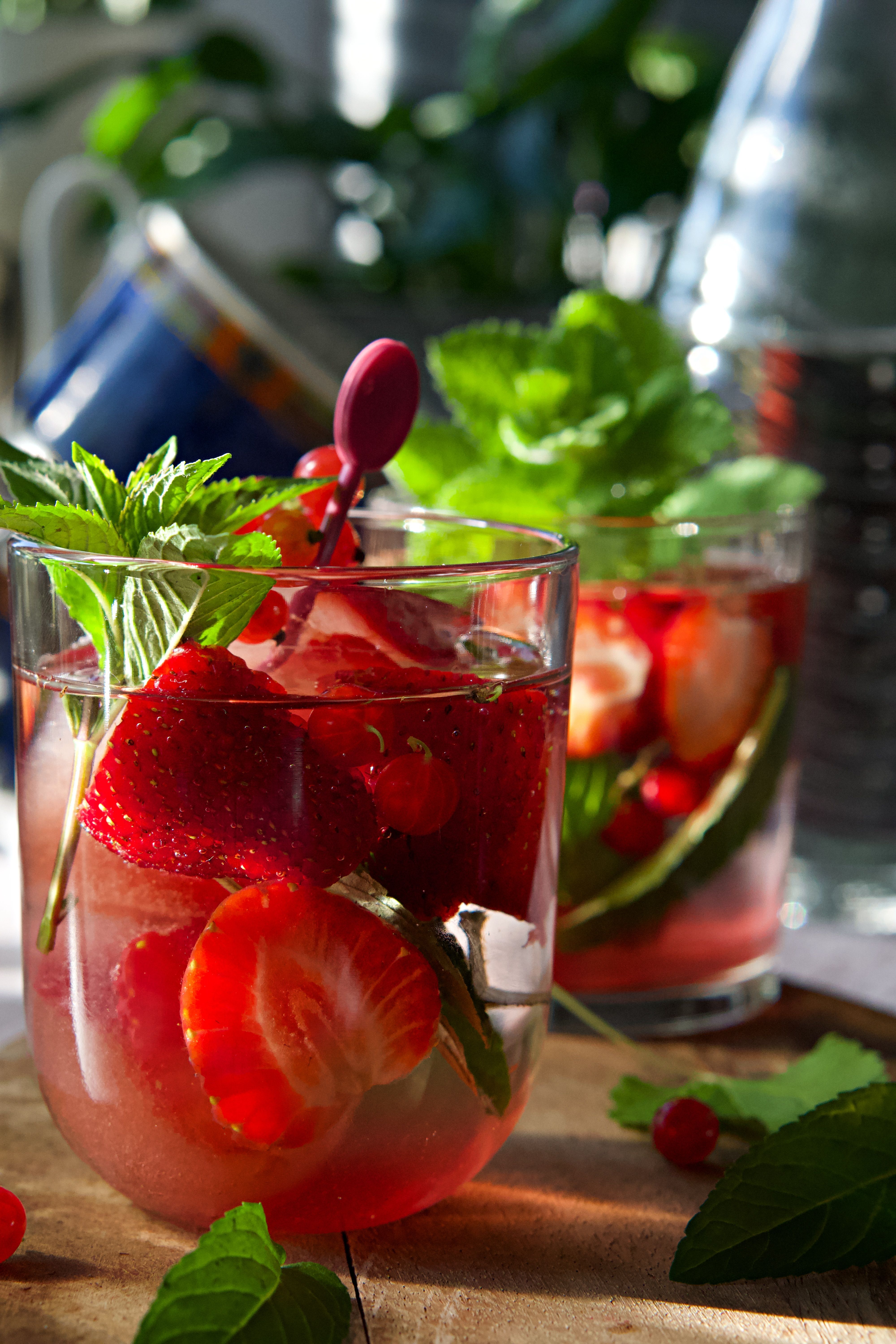 Fruits in Cold Drinks · Free Stock Photo