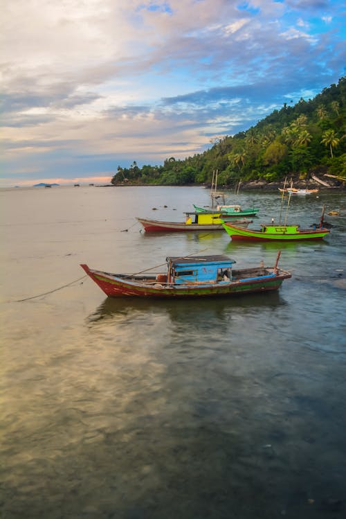 Ilmainen kuvapankkikuva tunnisteilla auringonnousu, hiekkaranta, indonesia