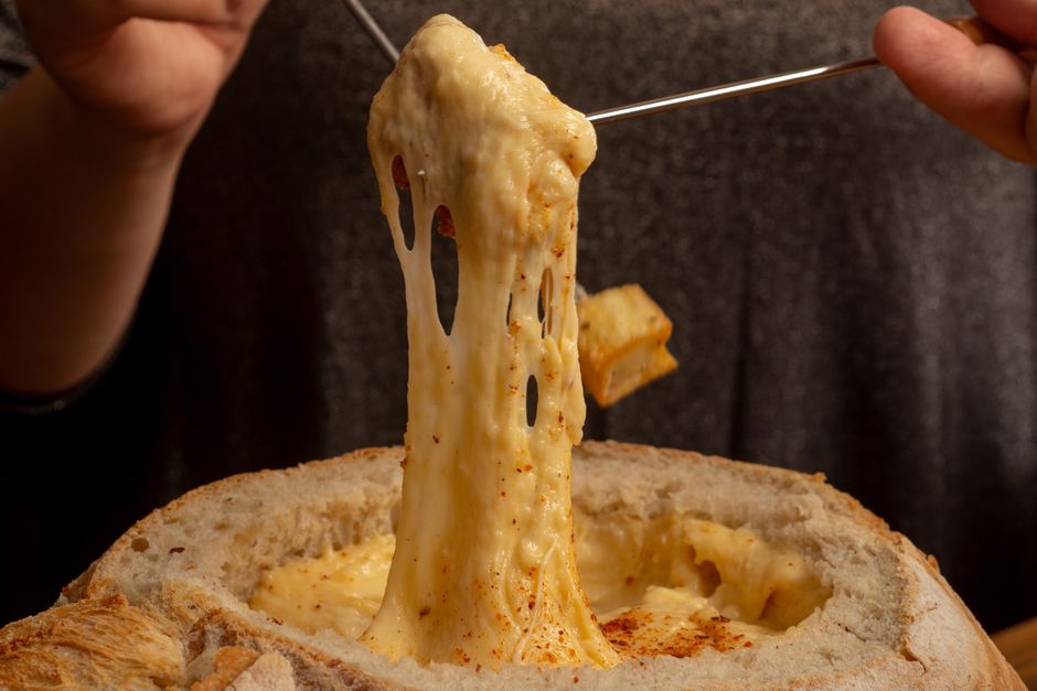 Genfi tóparti séta az ENSZ-negyedtől – Swiss cheese fondue Geneva restaurant