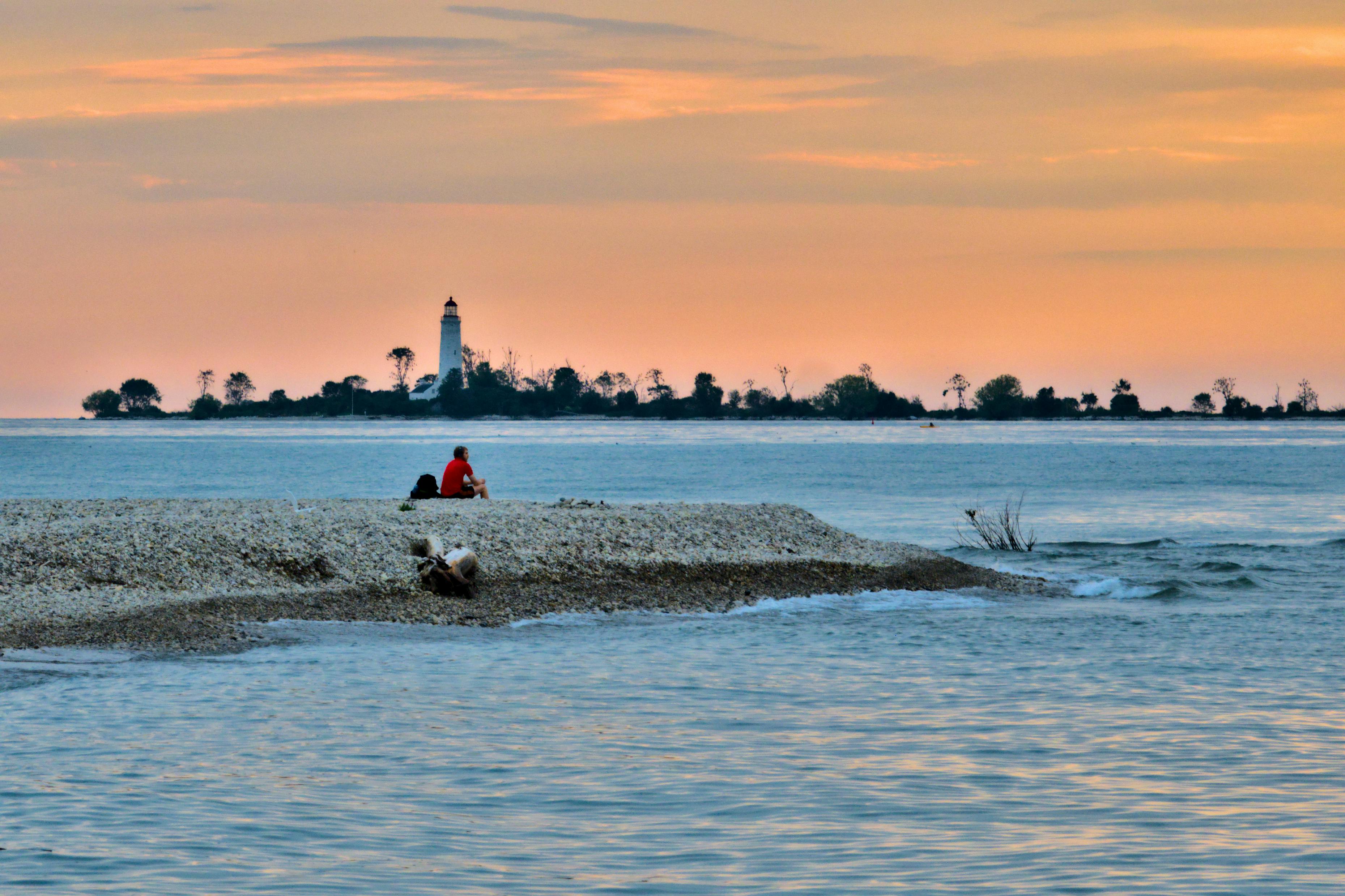 Rose Island Lighthouse trust launches executive director search ahead of milestone 2026 season — Photo by Ghost Acolyte on Pe