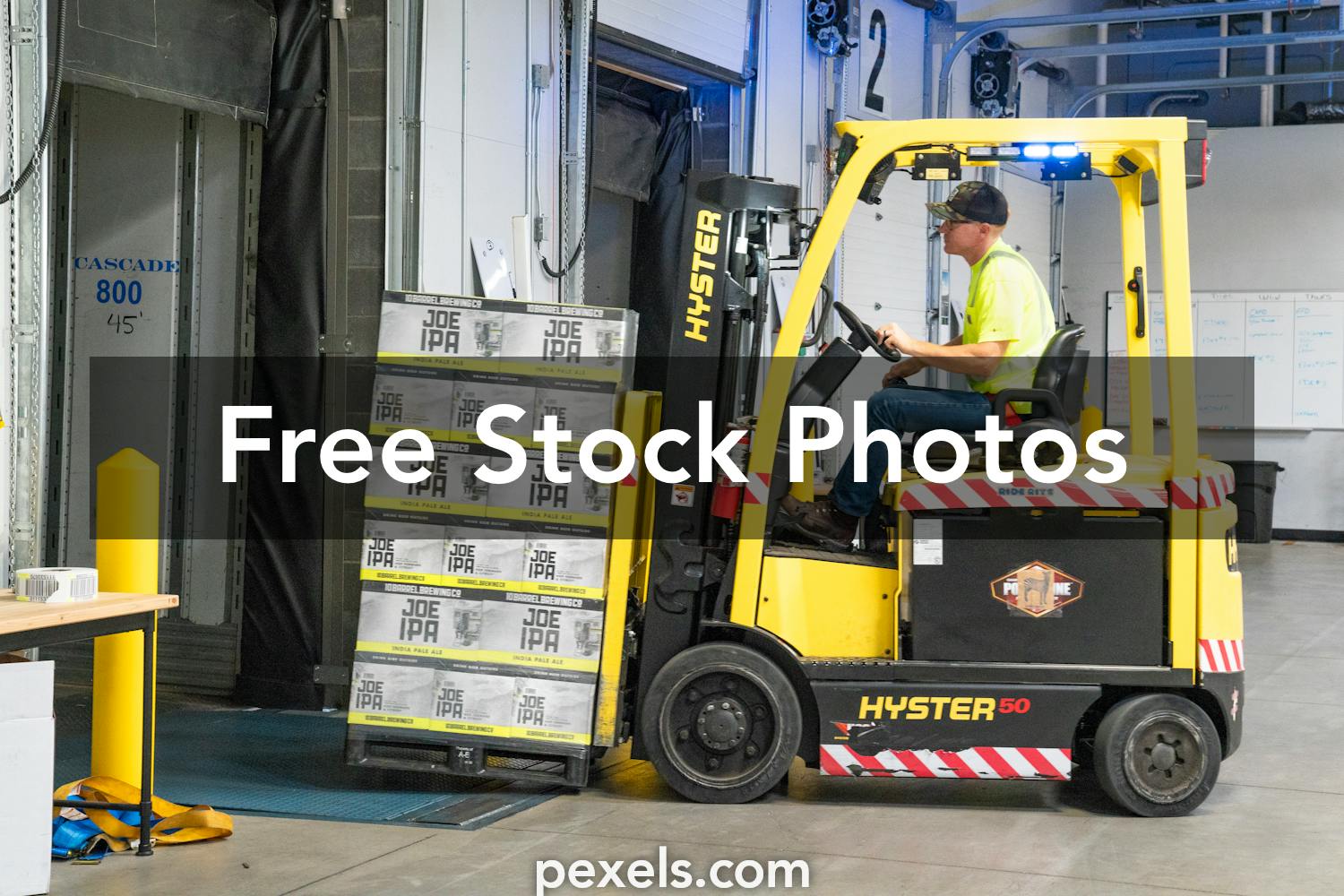 30 Amazing Forklift Photos Pexels Free Stock Photos