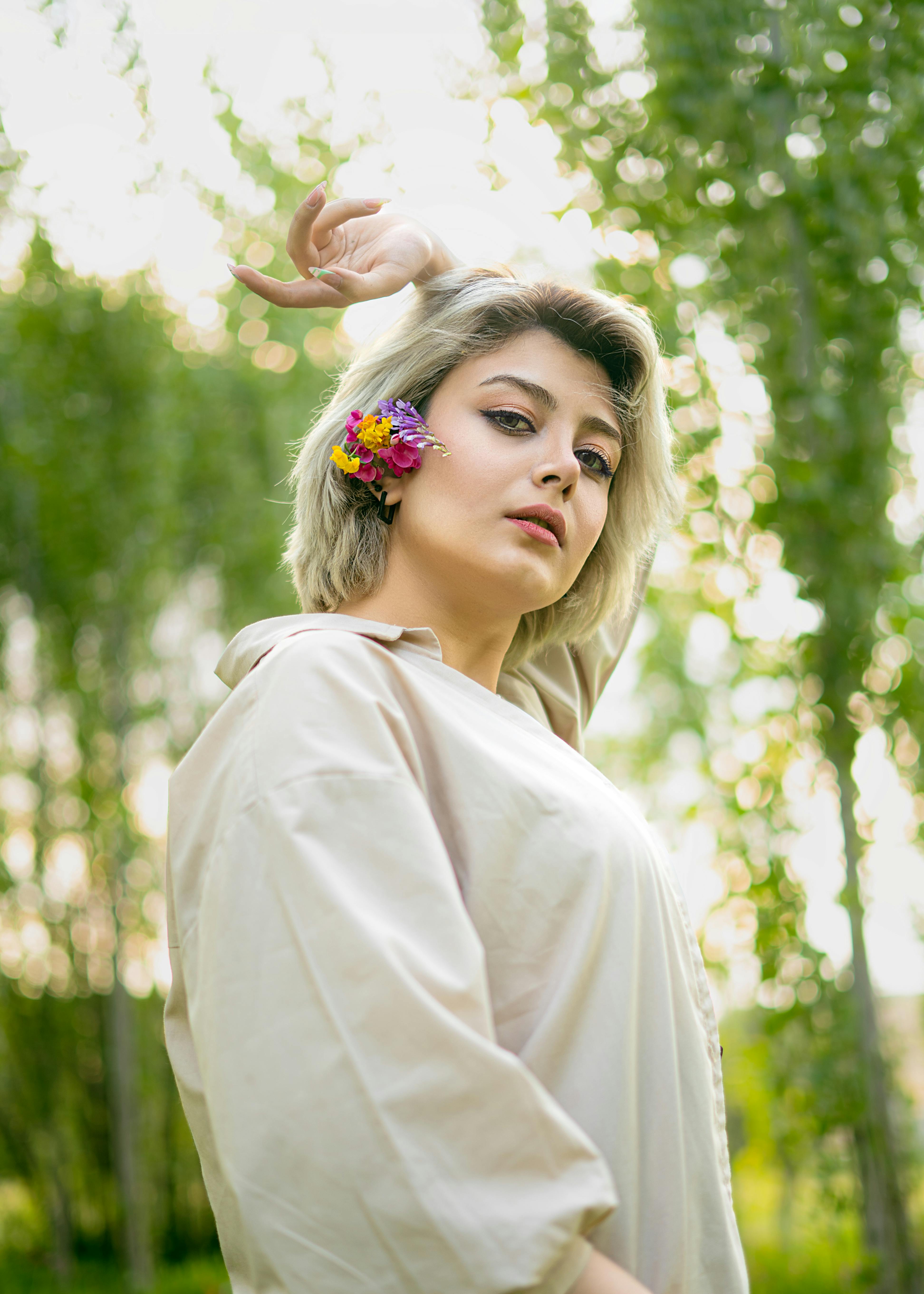 15 612 BLONDE BEAUTY STOCK PHOTOS HIGH RES PICTURES AND IMAGES visual data 2