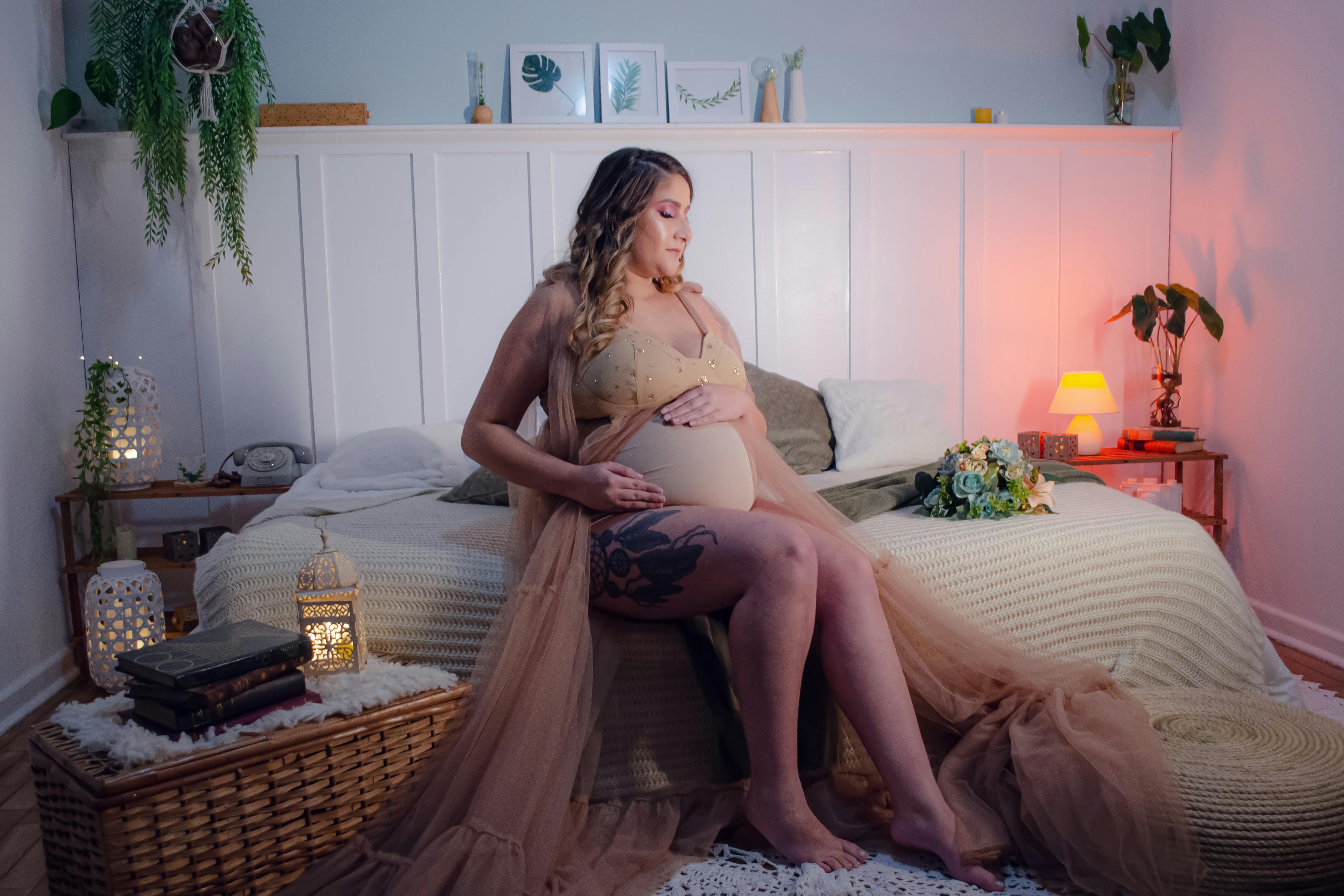 Can a pregnant woman get pregnant again?