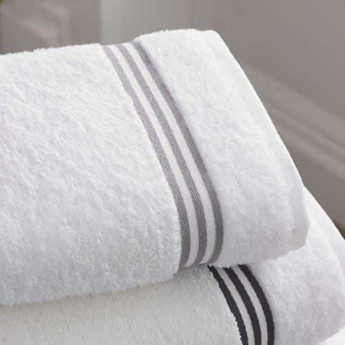 Free White Towel Stock Photo