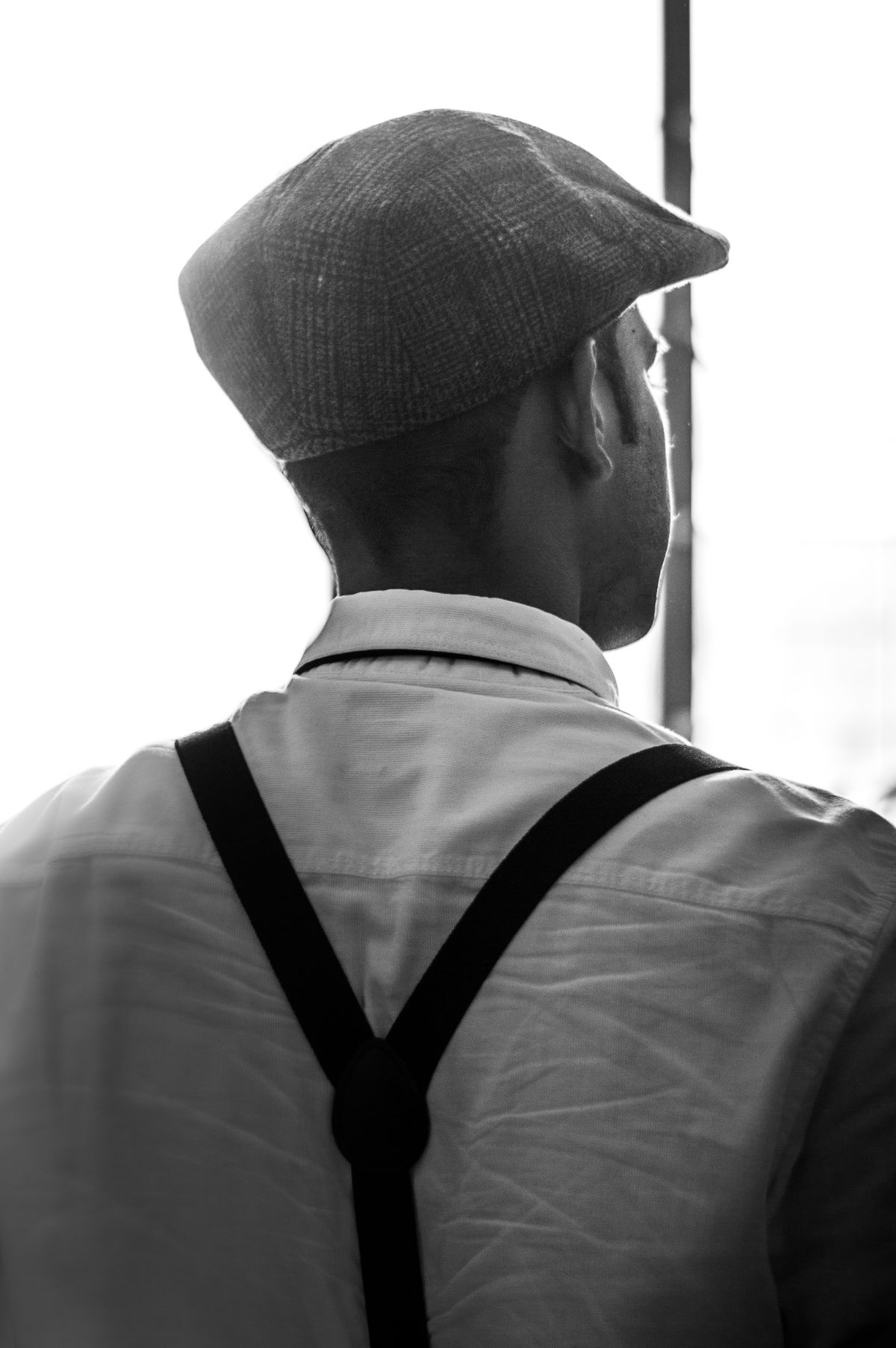Mũ cap, bucket hat: cách chọn và phối trong streetwear