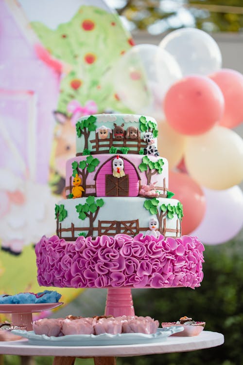 Gratis lagerfoto af balloner, chokolade, cupcakes