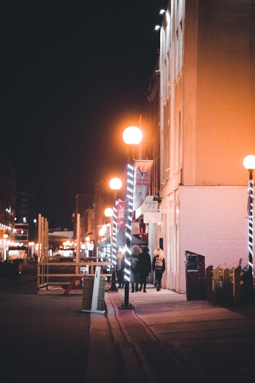 Photos gratuites de citadin, illuminé, lampadaires